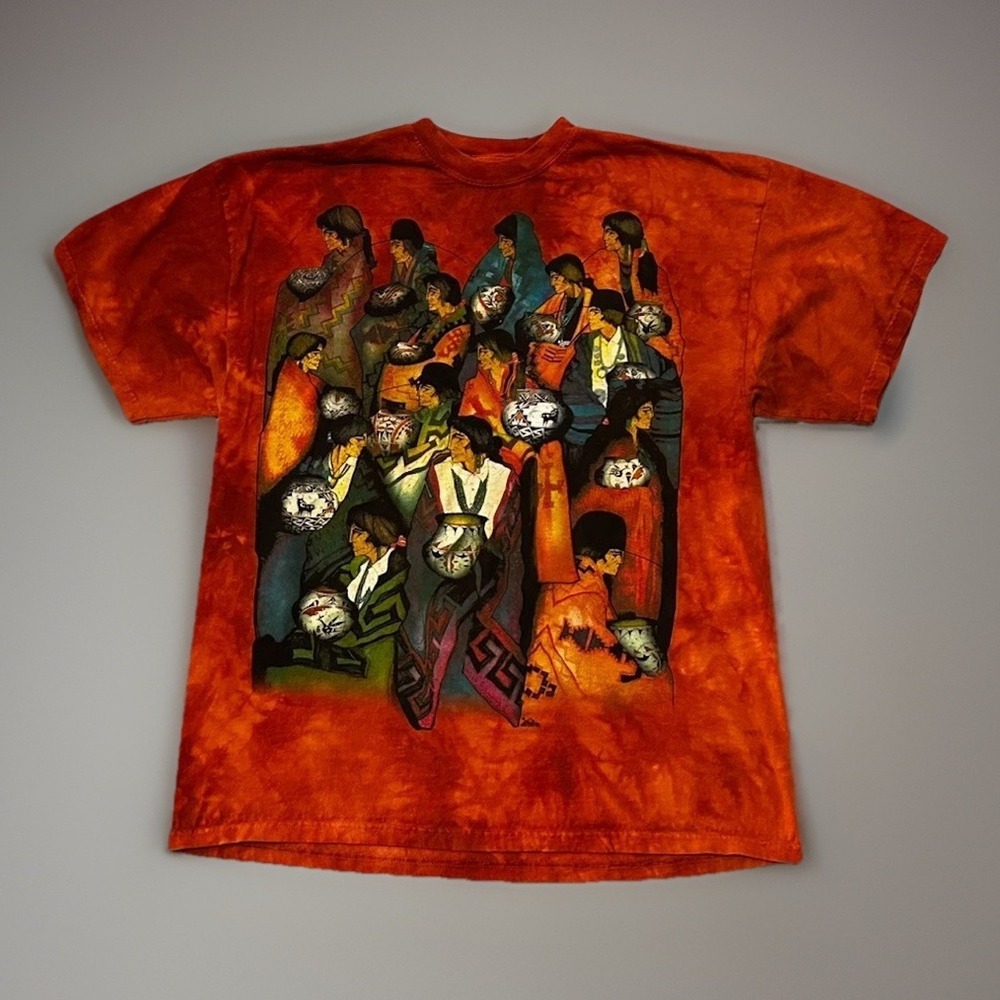 Vintage The Mountain Amado Pena Native American Red Orange Dye Tee Shirt Mens XL